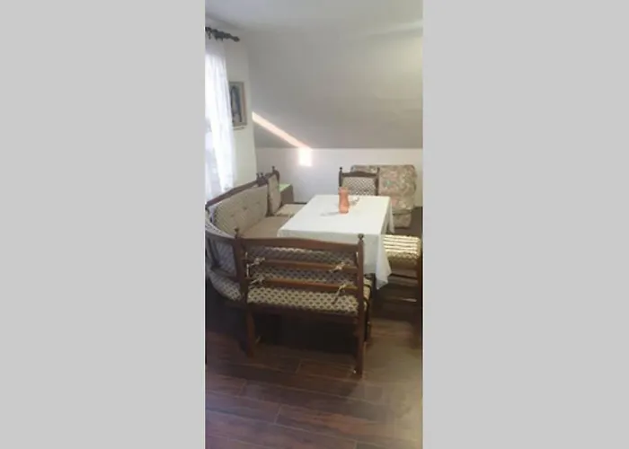 Apartment Ricci R 1 *